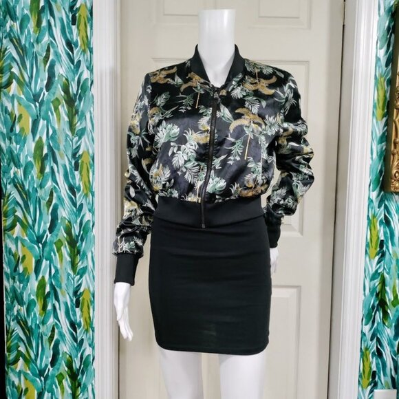 Victoria's Secret Black Luxe Palm Satin Twee Retro Bomber Black Cropped Jacket S - Picture 4 of 12